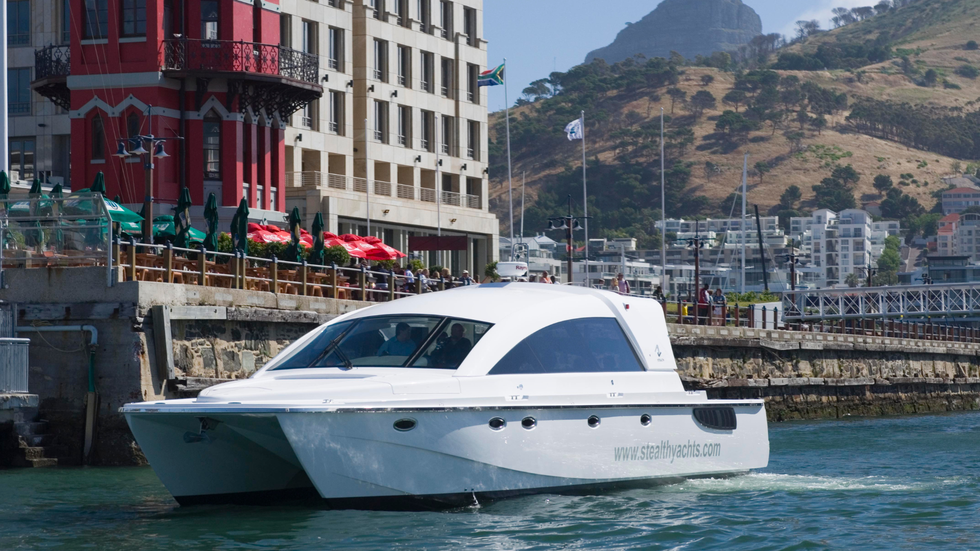 Stealth Yachts (11)