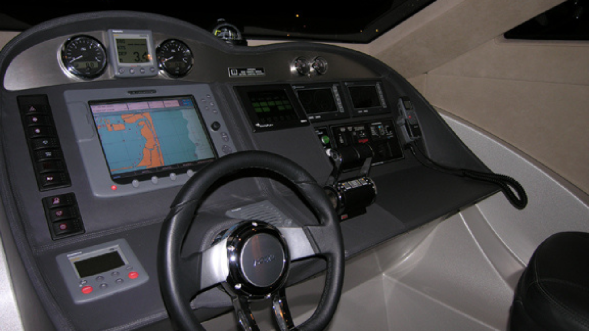 Stealth Yachts (34)